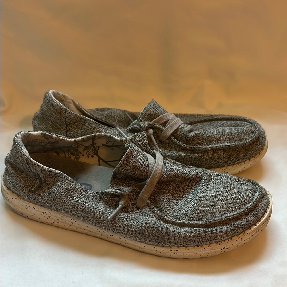 Women’s Gray Hey Dudes